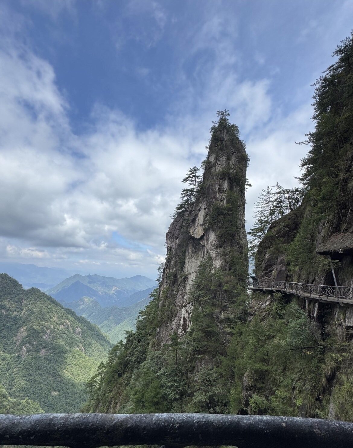 Панорама ущелья