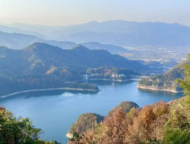 Водопад Тяньсинтань (天兴潭)