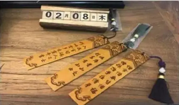 Различные украшения из бамбука