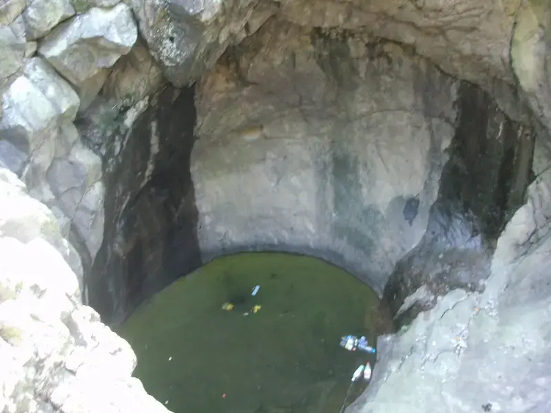 Небесный водопад (天河瀑)