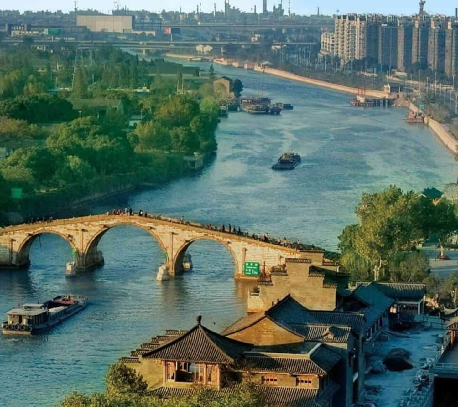Великий Китайский канал в Сучжоу - исторический водный путь