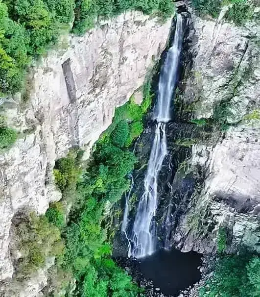 Каньон Саньиньтань (三隐潭)