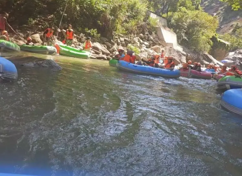 Водяная горка на маршруте