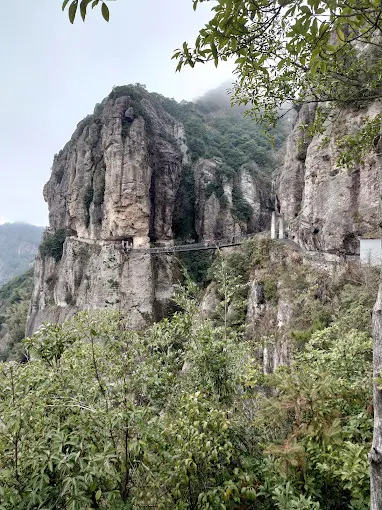 Водопад Далунцю